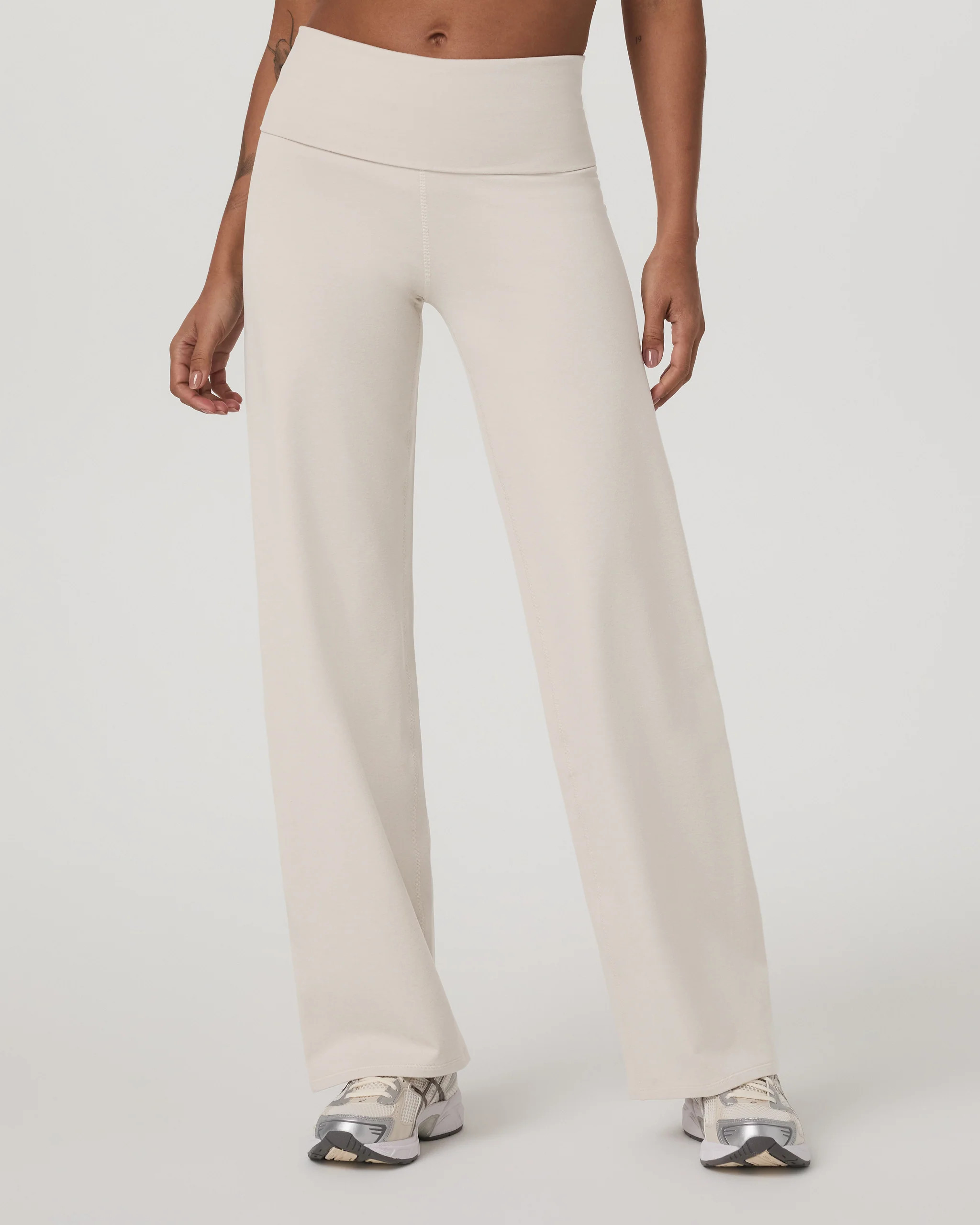 Granite Foldover Straight Leg | Women's Oatmeal Heather Pant | Vuori | Vuori Clothing (US & Canada)