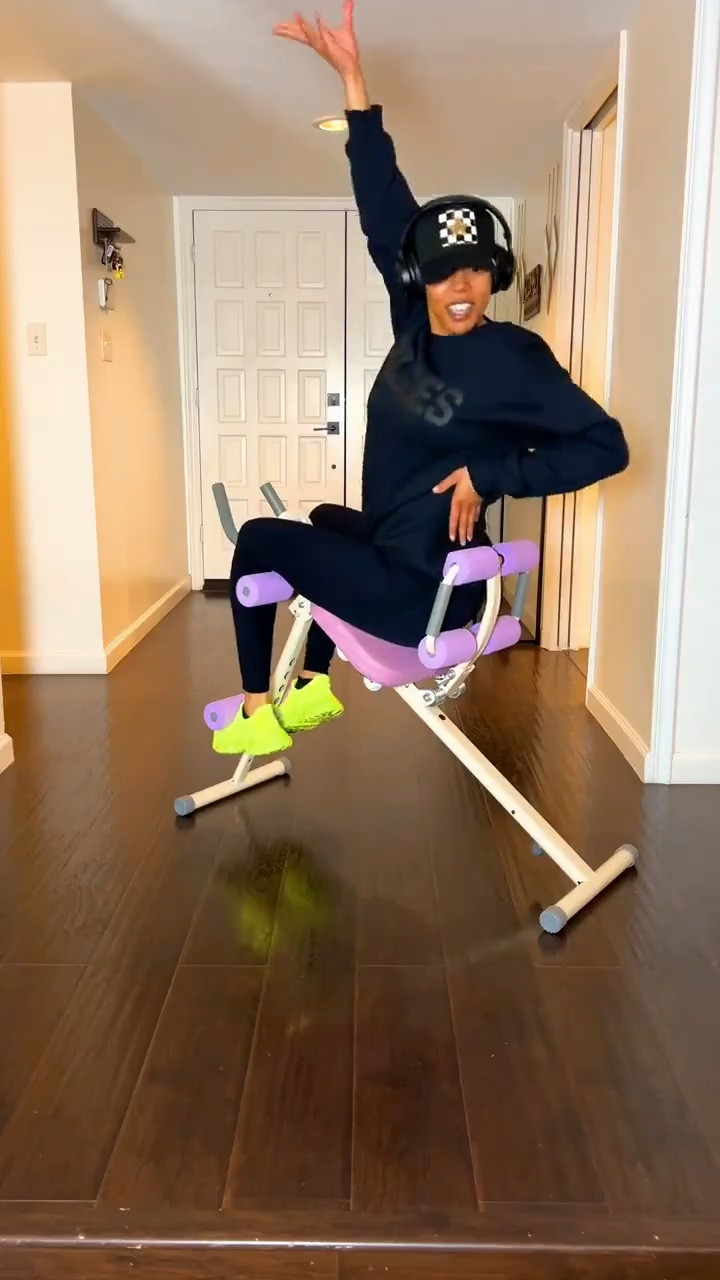 If you're over 40 and your core feels non-existent...This is what I use instead of floor workouts.

Way more support, way more effective, and no strain on your back! 


ab machine at home, core workout equipment, back friendly ab workout, home gym for women, over 40 fitness