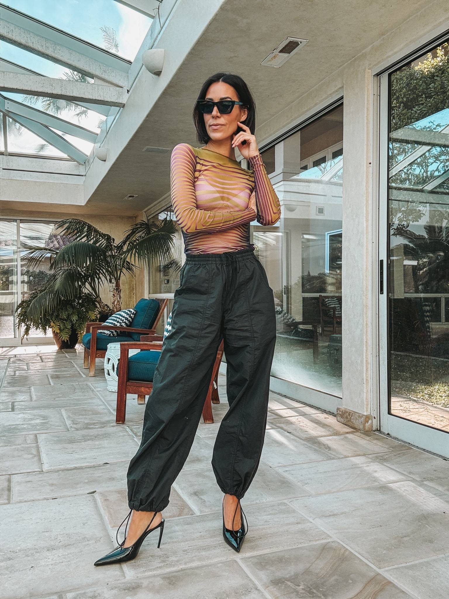 Love a good sheer top moment and this JPG is a stunner 