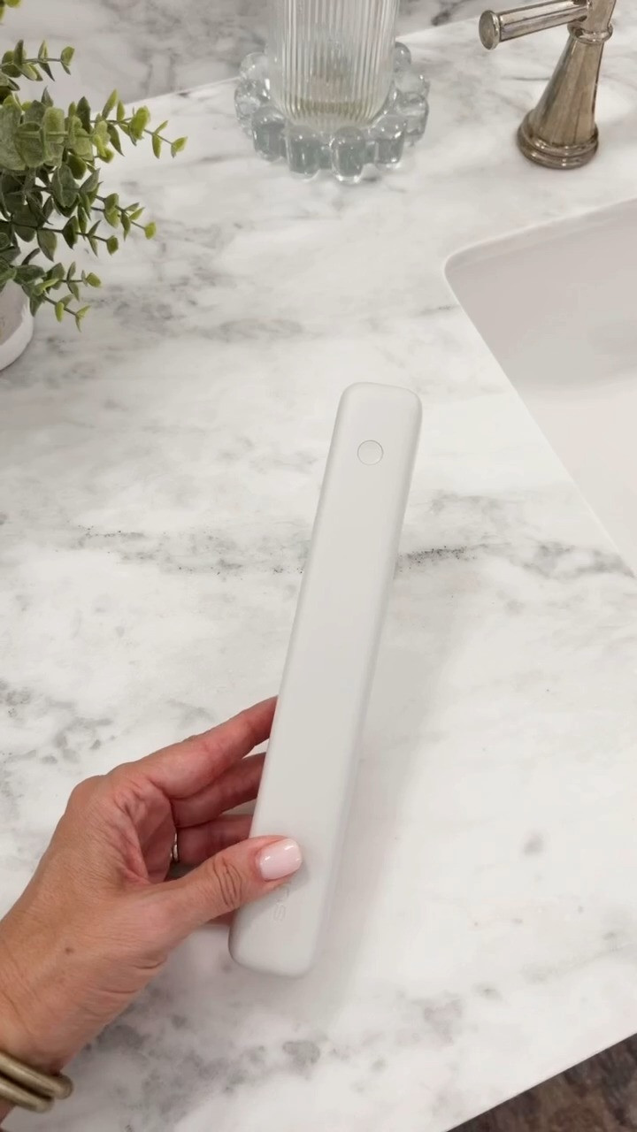 An electric toothbrush is one of those everyday upgrades that makes such a difference! I love this sleek green one from SURI, and the travel case makes it easy to pack without having to toss your toothbrush loose in your toiletry bag. Also a great practical gift idea for someone who is hard to shop for.
electric toothbrush, SURI toothbrush, rechargeable electric toothbrush, green electric toothbrush, electric toothbrush with travel case, oral care essentials, bathroom essentials, travel essentials, everyday beauty finds, practical gift ideas, wellness gifts, HauteandHumid