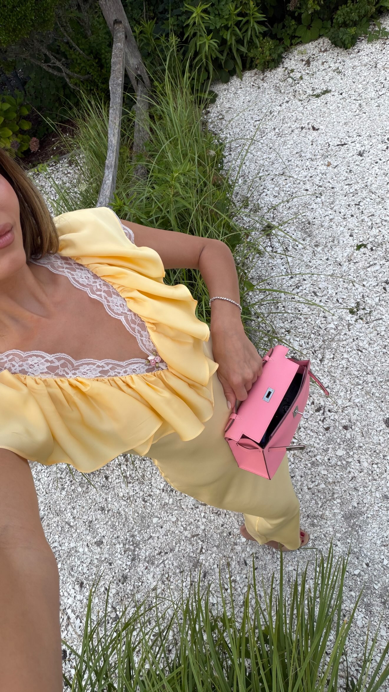 How gorgeous is this dress 

 #LTKootd