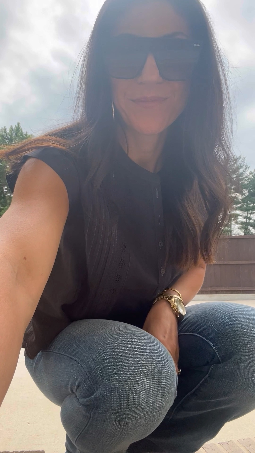 Get Ready with Me-Casual Wear! These jeans are stretchy & comfortable with a flattering fit. The top has lace details & could be dressed up or down. Topped the look with some sunnies! These are my favorite shades for the summer.  #getreadywithme #lagence #evereve #quaysunglasses #casualwear #summerstyle #momfashion #trendymom
