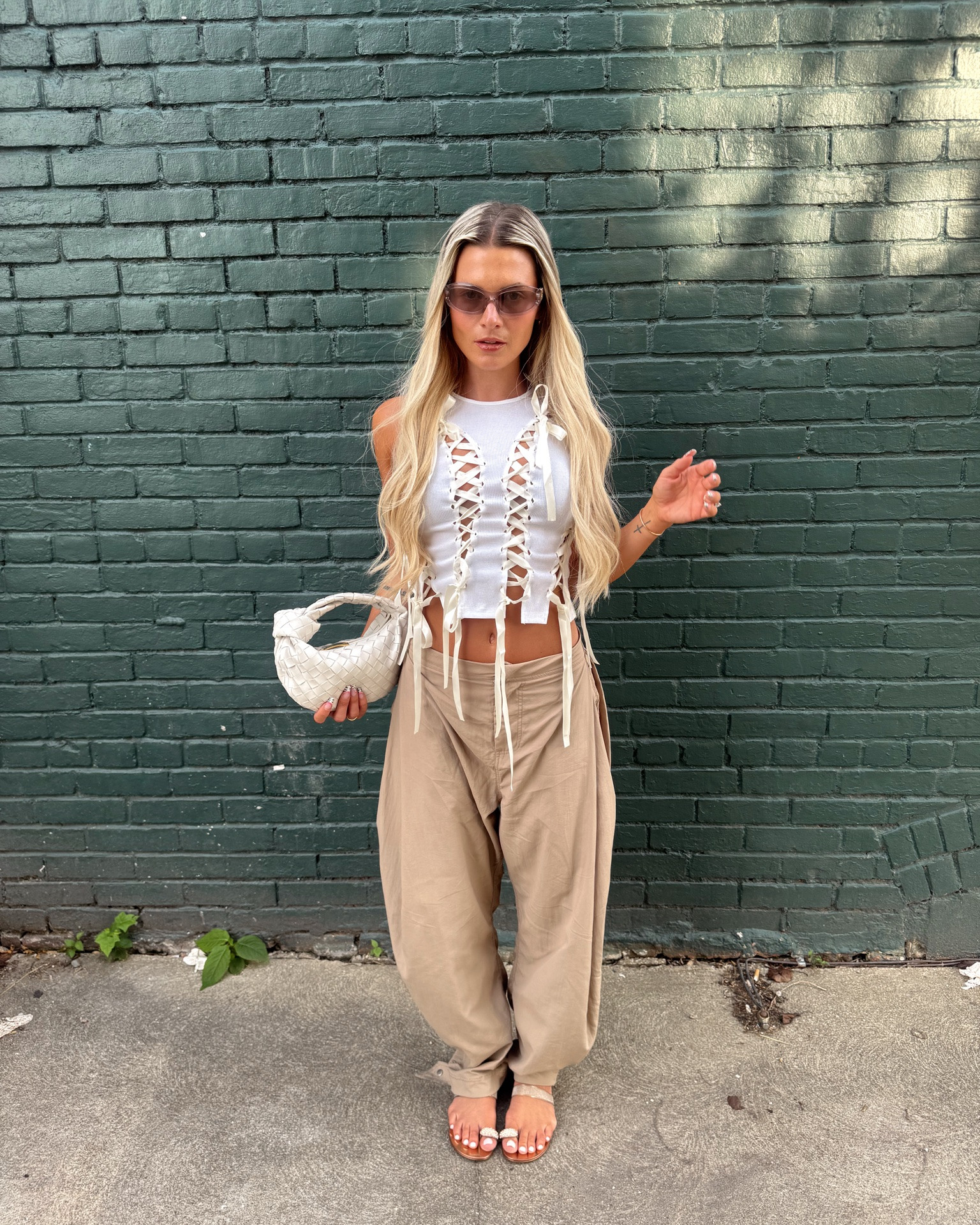 This outfit is everything 😭💕 Top I found at a cute vintage shop in NYC✨

#LTKgrwm #LTKootd
