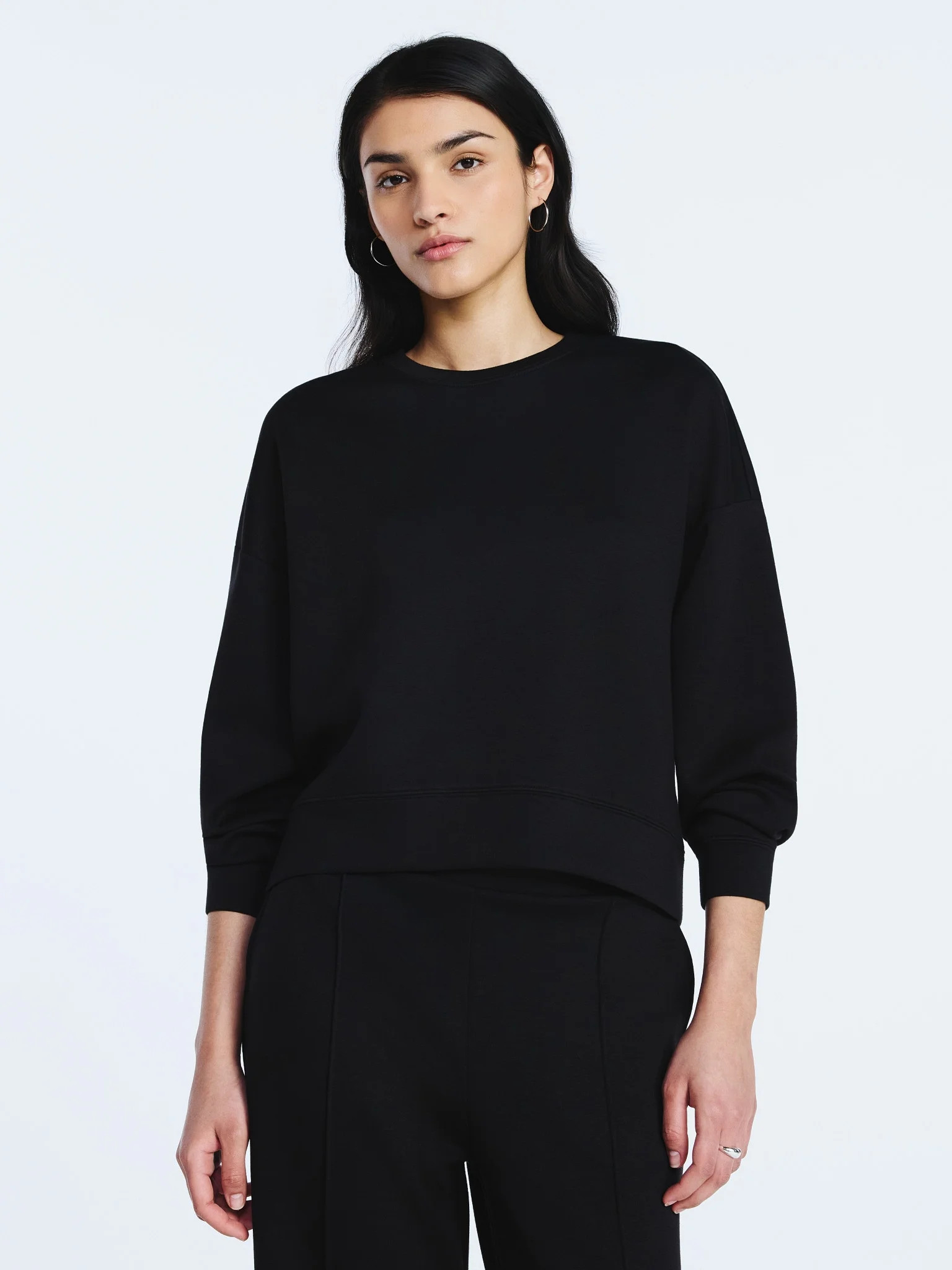 Scoop Women's and Women's Plus New Scubaknit Cropped Sweatshirt with Drop Sleeves, Sizes XS-4X | Walmart (US)