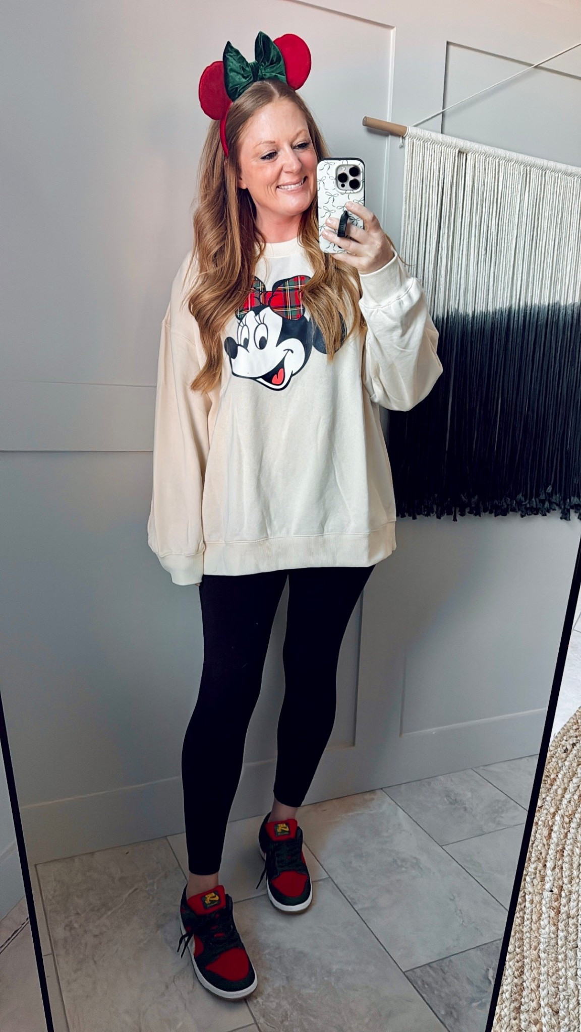 Disney world (at night) outfit idea! Minnie sweatshirt + leggings

Sweatshirt: side up to a large for length
Leggings: regular size M

#LTKHoliday #LTKTravel #LTKSeasonal