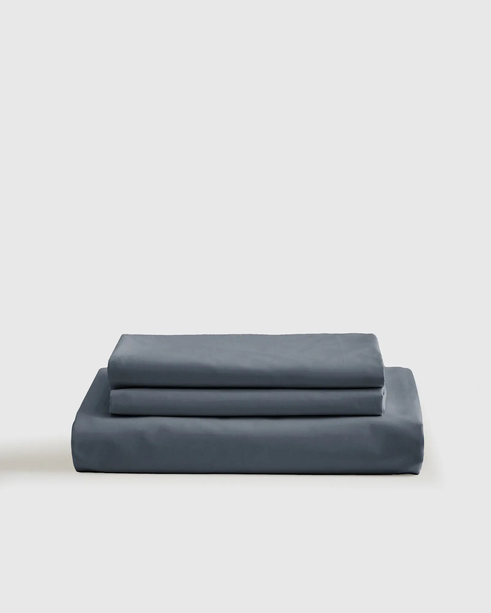Classic Organic Percale Fitted Sheet Set in Nightfall | Quince