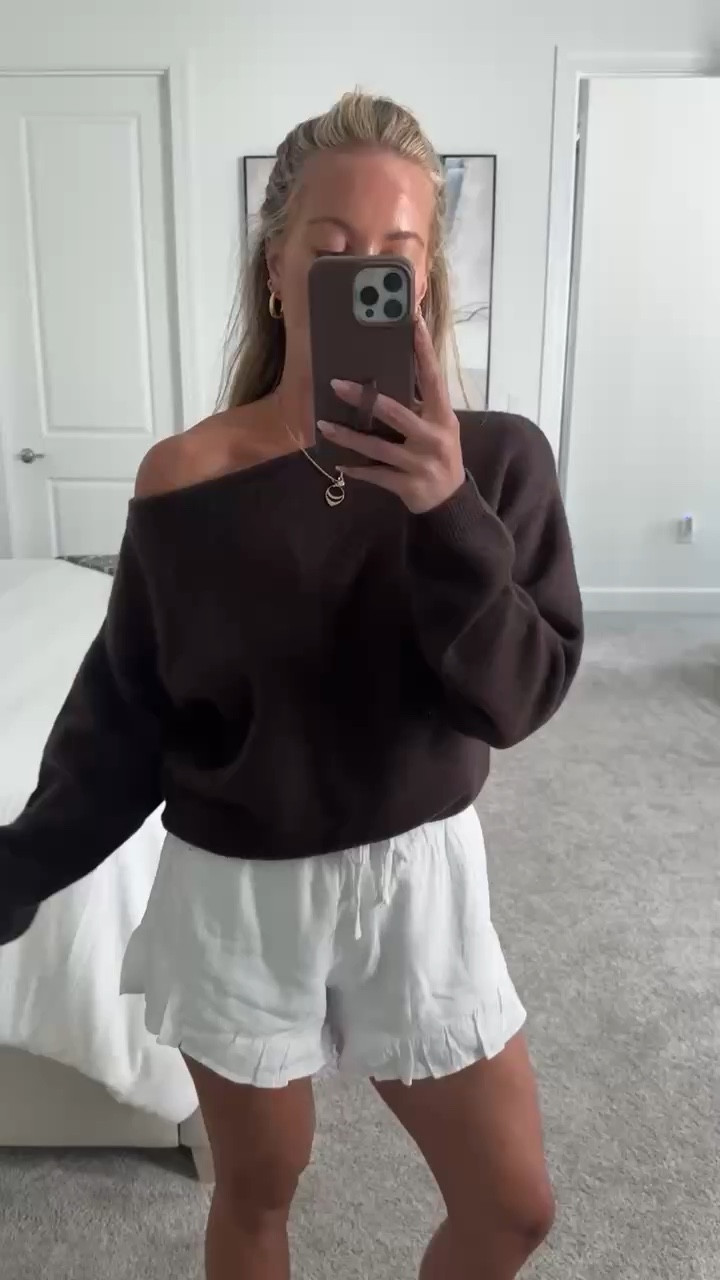 Buy One. Get One 50% OFF @abercrombie  sale. No code needed.

Slash sweater (size medium for oversized look) + linen ruffle shorts (size small) 

Abercrombie sale, spring sale, spring style, ootd, sweater sale, linen sale



#LTKSaleAlert #LTKSeasonal