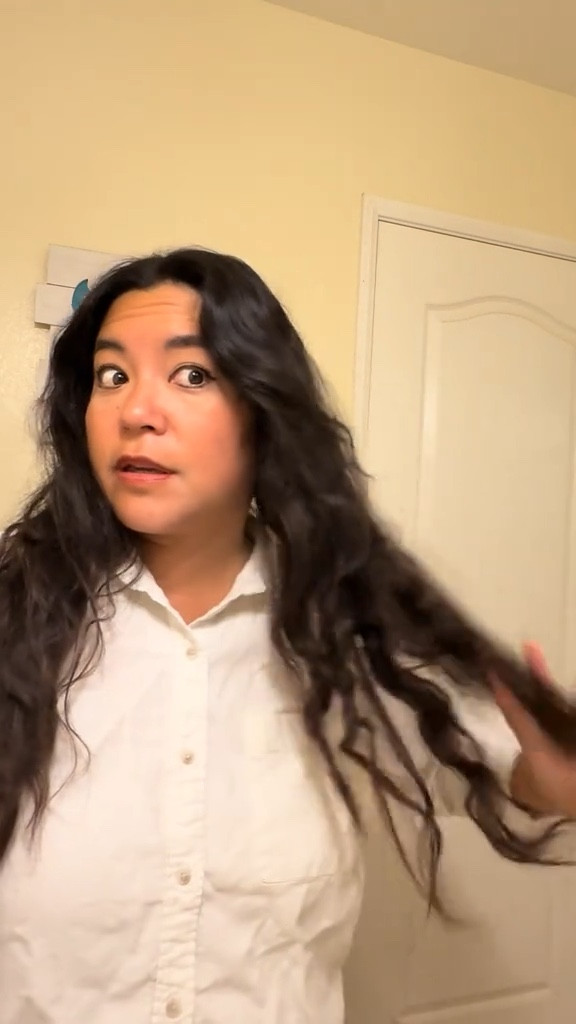 Replaced my blow-drying brush with this heated brush and I’m obsessed.
✔️ Quiet
✔️ Smooths + straightens
✔️ Can create waves depending on how you twist
Perfect for busy mornings. Linked on LTK. 🤍


#LTKBeauty #LTKStyleTip