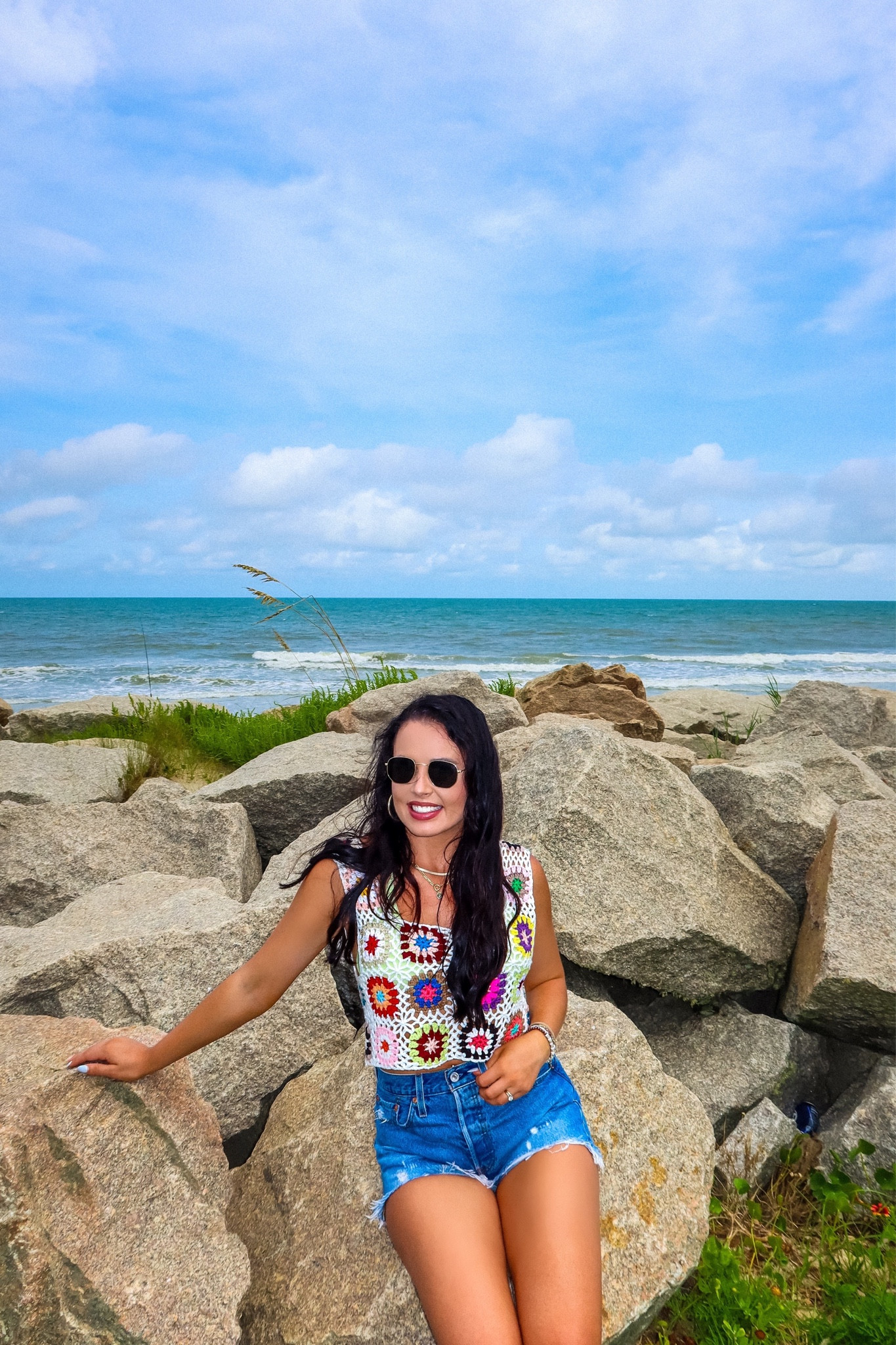 Under $20 amazon crochet cropped tank (one size), Levi’s 501 denim shorts (27, multiple styles), under $10 amazon round sunglasses and under $30 amazon lace up tan heels #founditonamazon 



#LTKSaleAlert #LTKSeasonal #LTKFindsUnder50