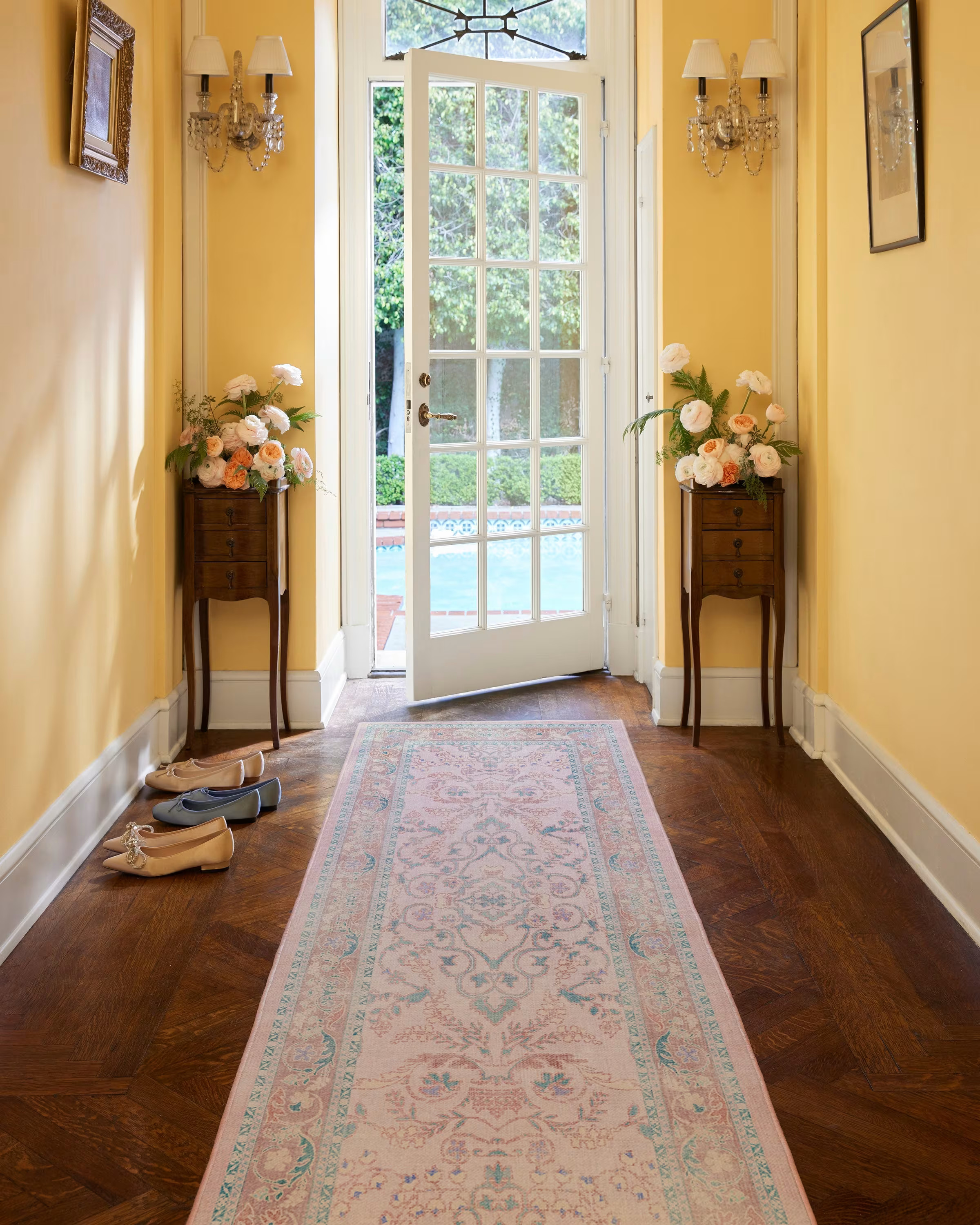 Bridgerton Fit For A Queen Soft Rose Rug | Ruggable | Ruggable