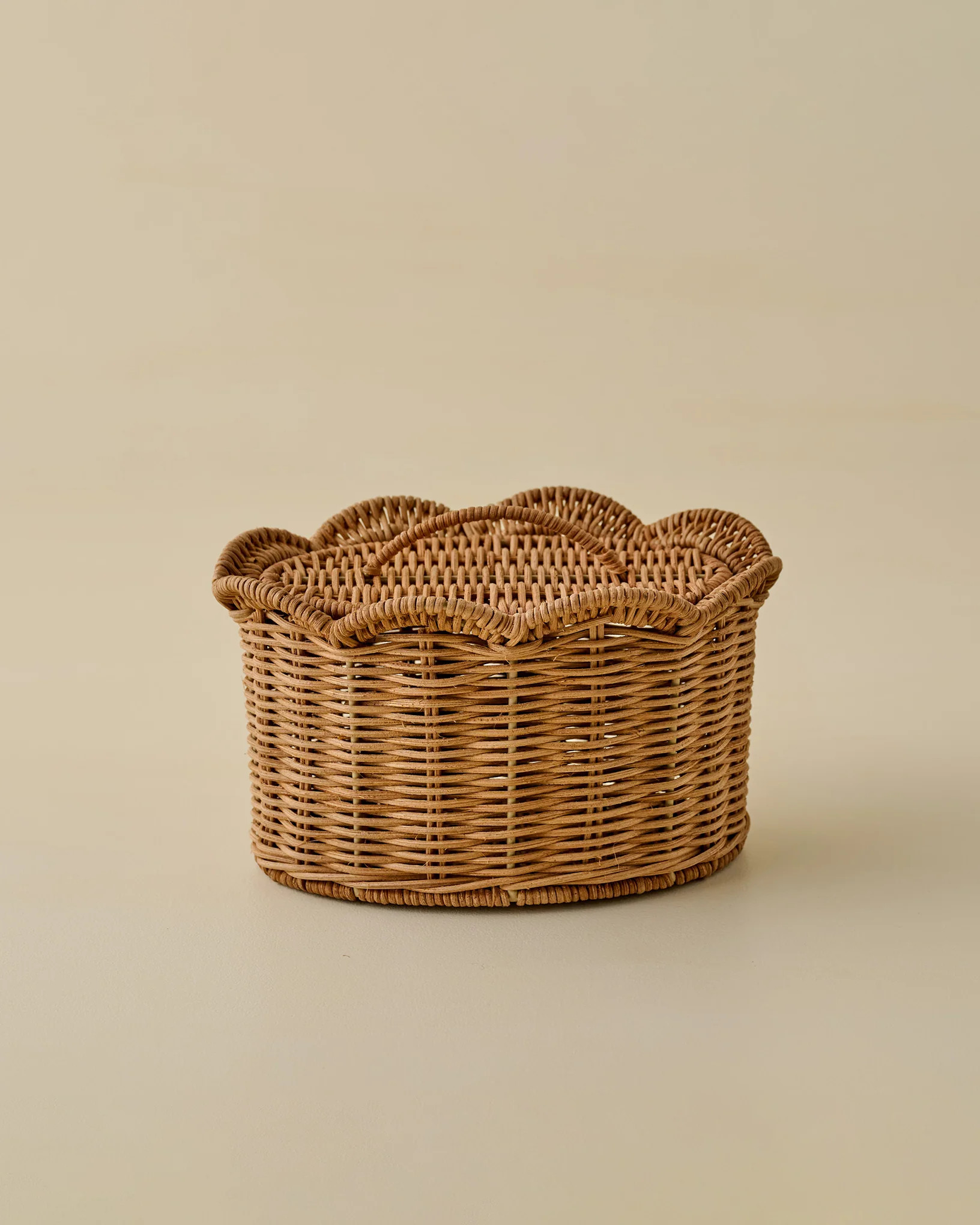 Lauren Scalloped Woven Canister | Magnolia