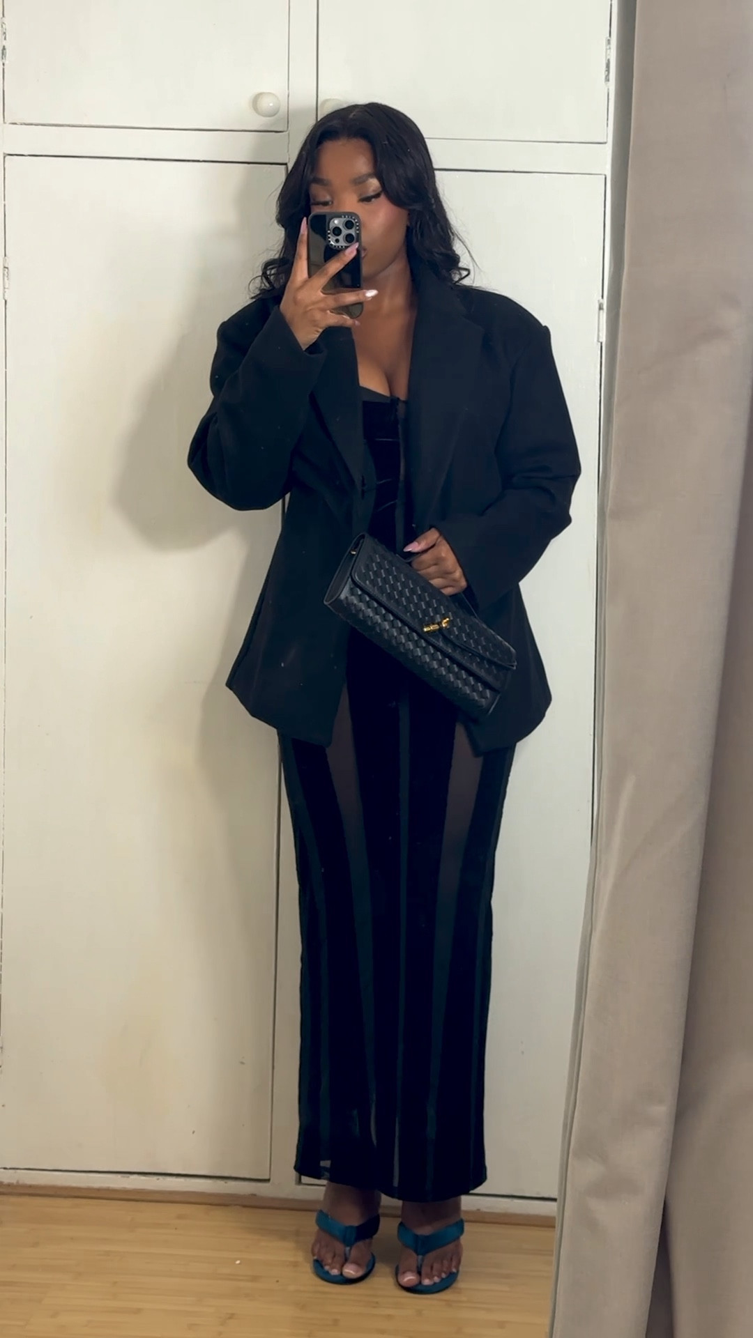 Murci panelled dress with blazer and bag

#LTKdatenight #LTKFashionMonth #LTKwinter