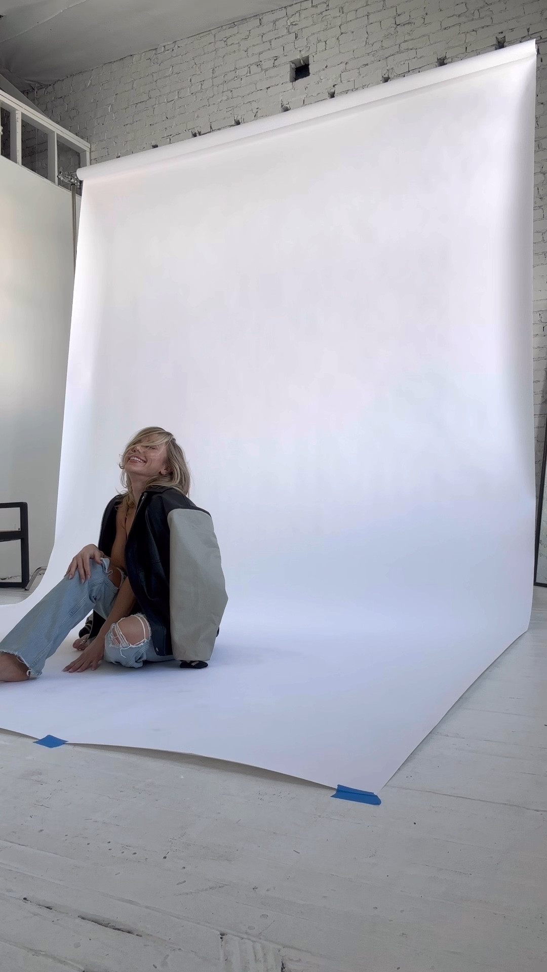 The audio 😂🔊 #denim #oversizedjacket #blowout #selftanner #rippeddenim 

#LTKstyletip #LTKtravel #LTKbeauty