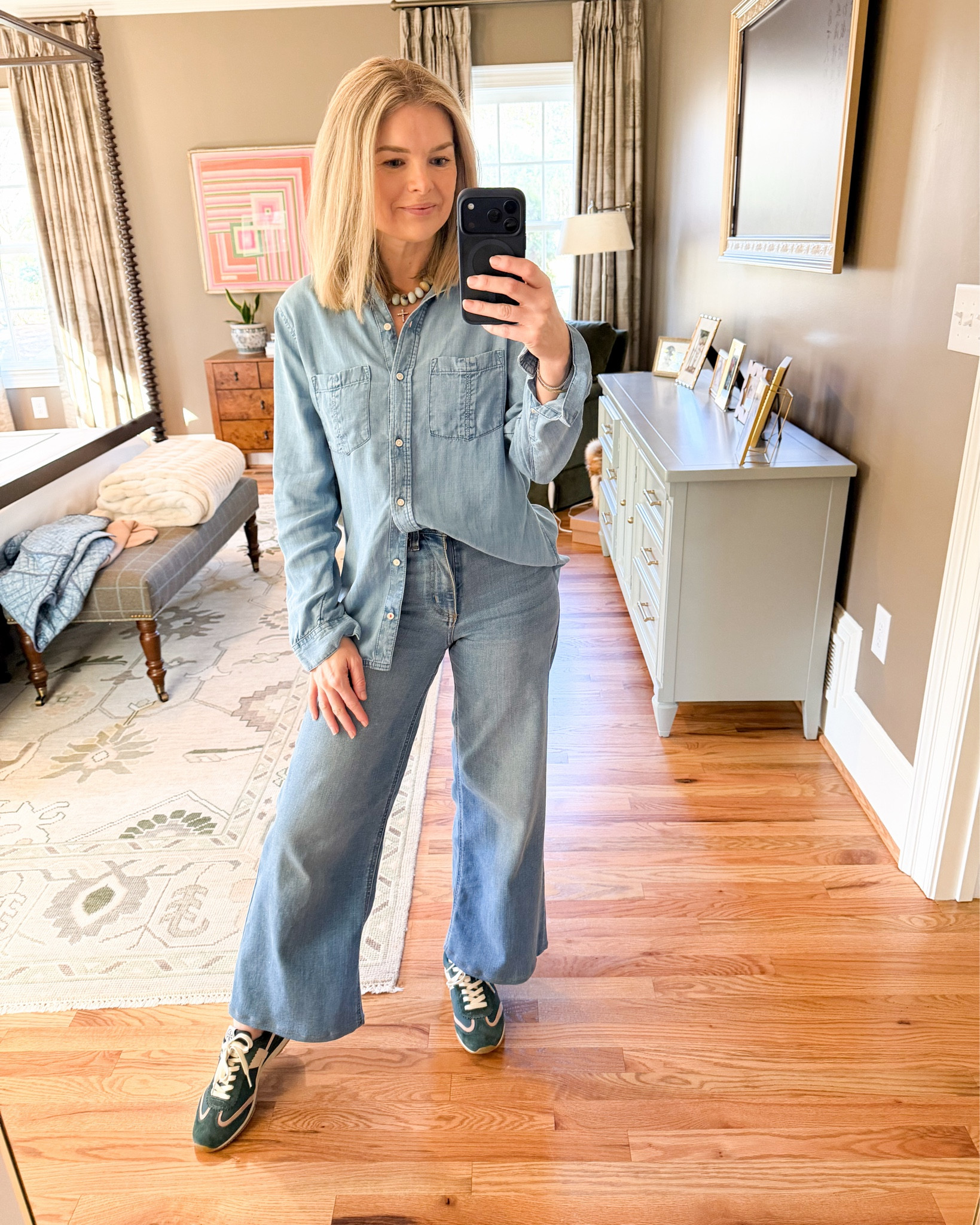 Monochromatic, but make it denim 💙
Easy, cute, and on-the-go—errands ✔️ basketball game ✔️
It got chilly, so I layered the quilted cardi. Swipe to see ➡️
Also 👀 @thestrandathens 

#LTKdayinmylife #LTKootd #LTKgrwm