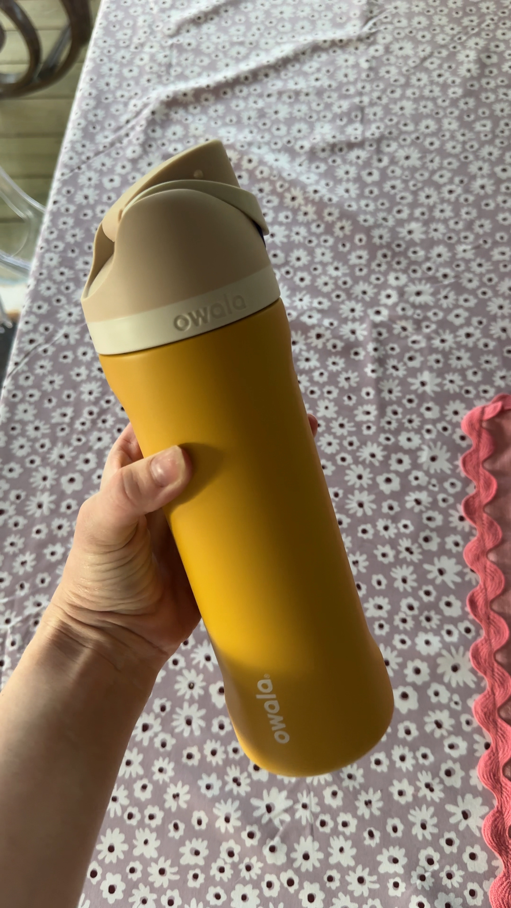 Loving my owala so much more than a simple modern or Stanley, the sipper straw function prevents fine lines and you can actually drink out of it like a normal glass as well

#LTKActive #LTKFamily
