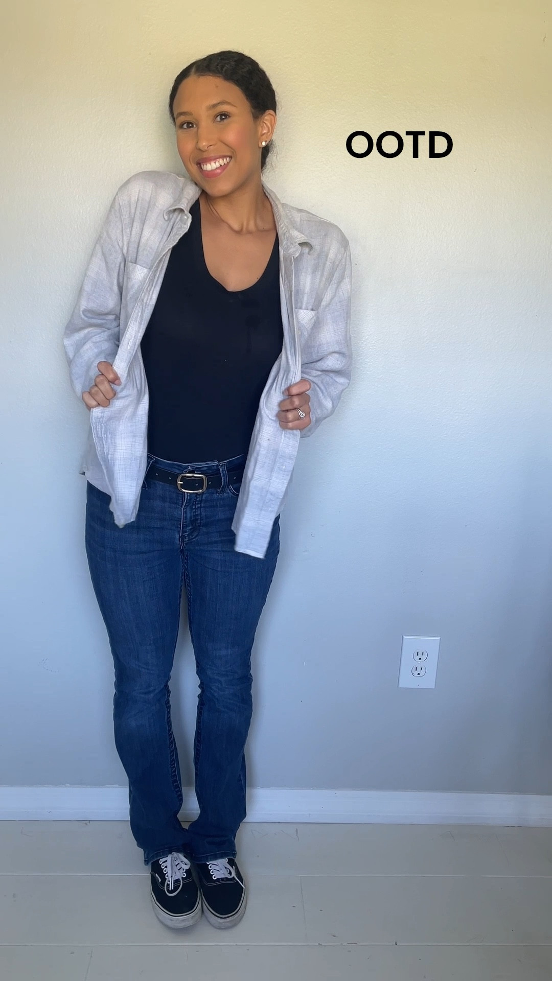 Florida fall ootd vibes calls for a flannel 🍁

