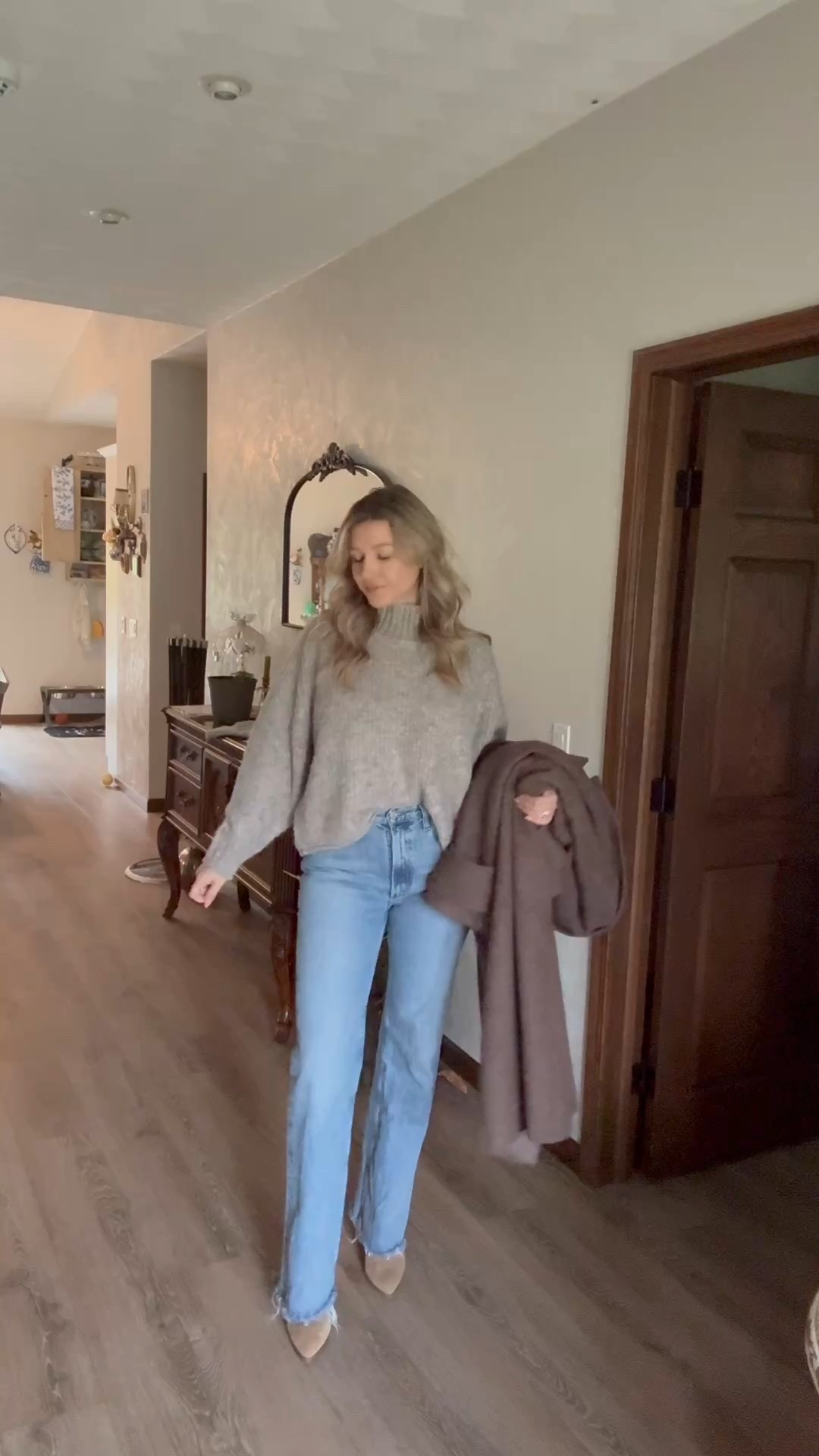 trench coat season babe 

#LTKdayinmylife