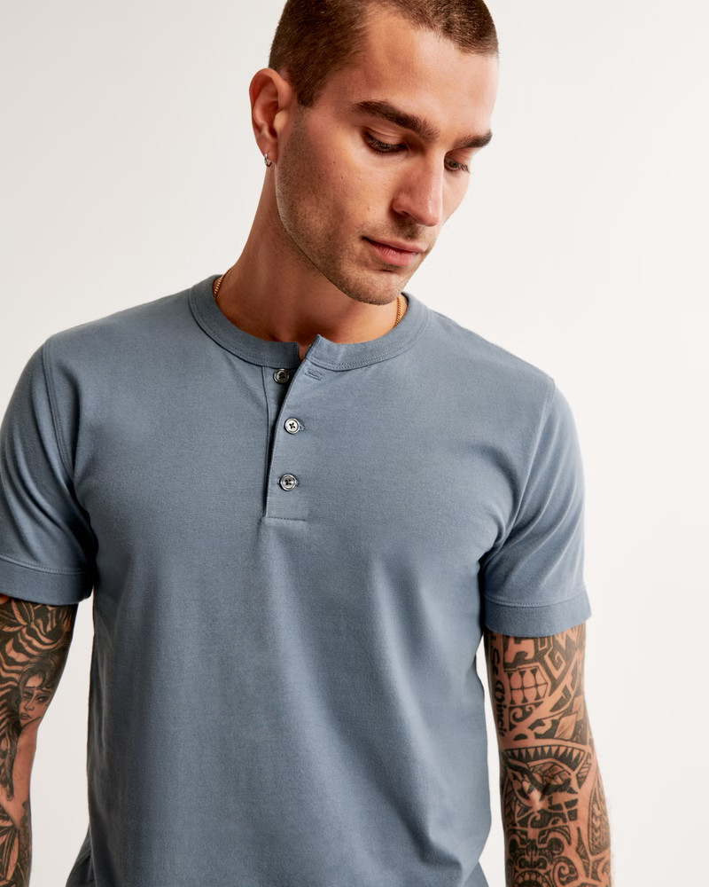 Essential Henley Tee | Abercrombie & Fitch (US)