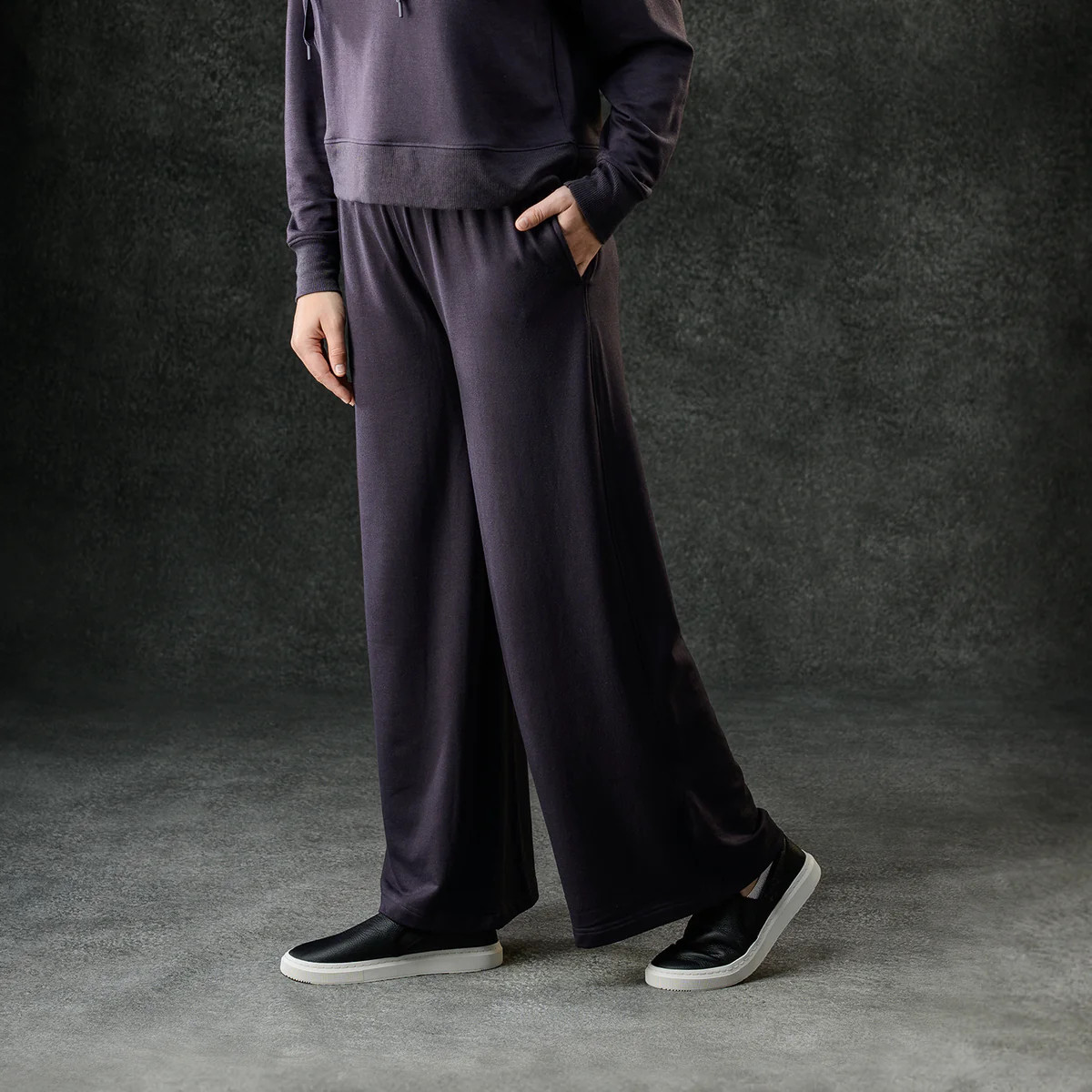 Women's Essential Wide-Leg Pant | LUXOME