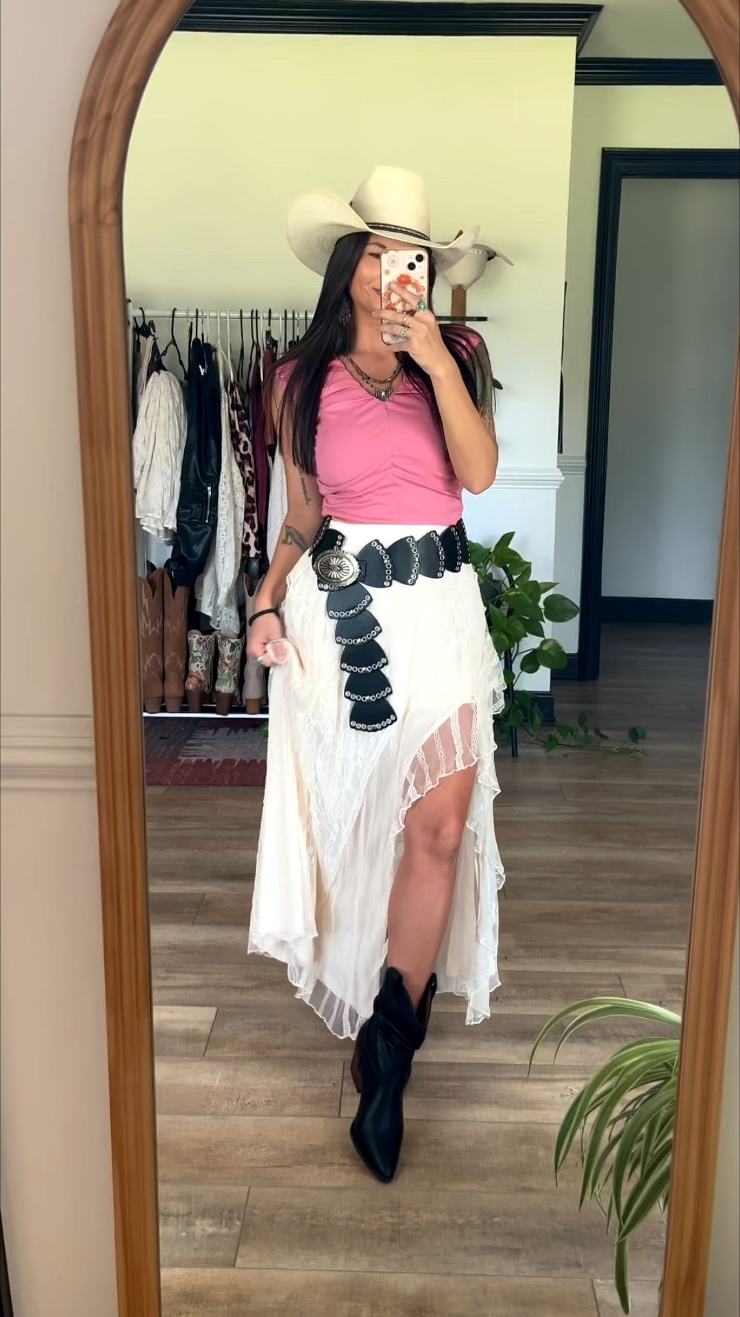 Country concert outfit ideas for this fall! Wearing xs in all. Code “Lori” to save 

#LTKSeasonal #LTKPetite #LTKStyleTip