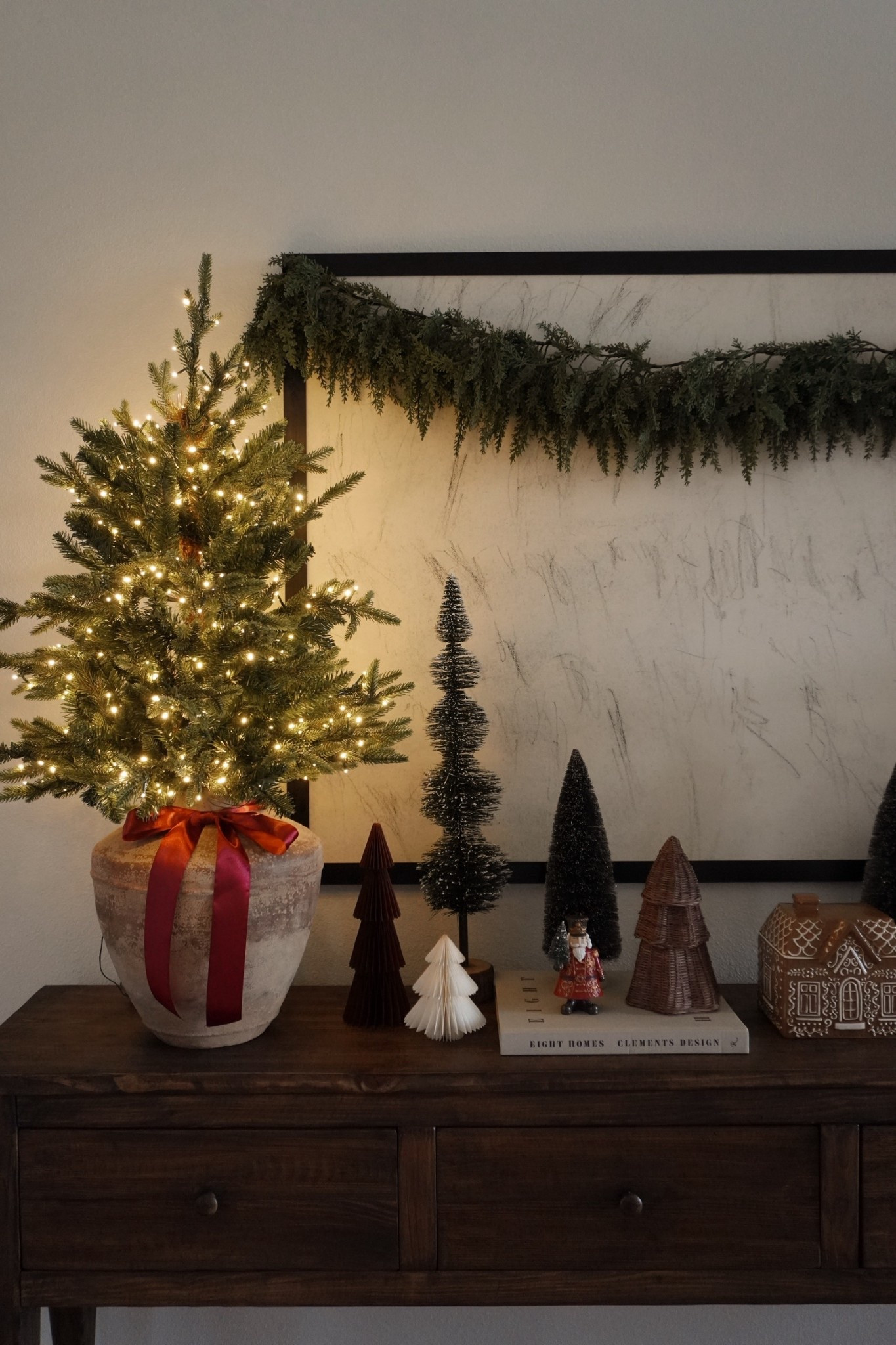 Christmas Entryway!

Tree is from At Home and can’t link but linked similar! 

christmas decor, christmas console table, christmas home, christmas finds, christmas deals, holiday decor

#LTKSeasonal #LTKHome #LTKHoliday