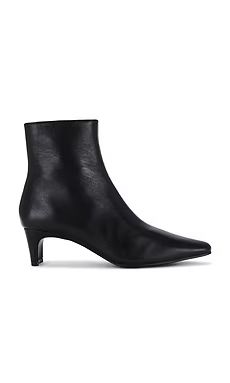 Steve Madden Delvie Boot in Black Leather from Revolve.com | Revolve Clothing (Global)