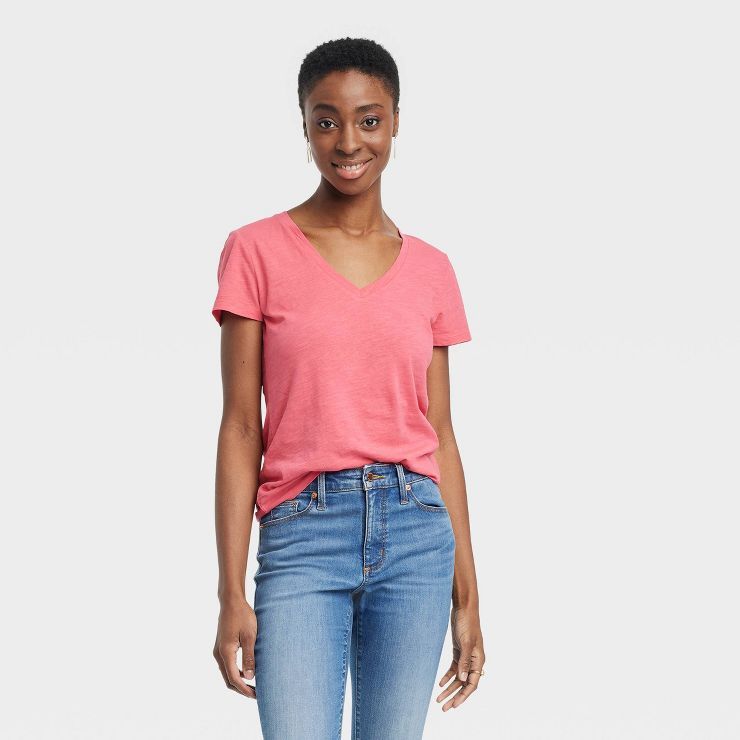 Women's Slim Fit Short Sleeve V-Neck T-Shirt - Universal Thread™ | Target