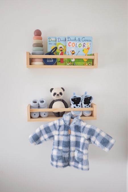 baby E’s nursery 💙 #babyboynursery #nurseryshelf #nurserydecor