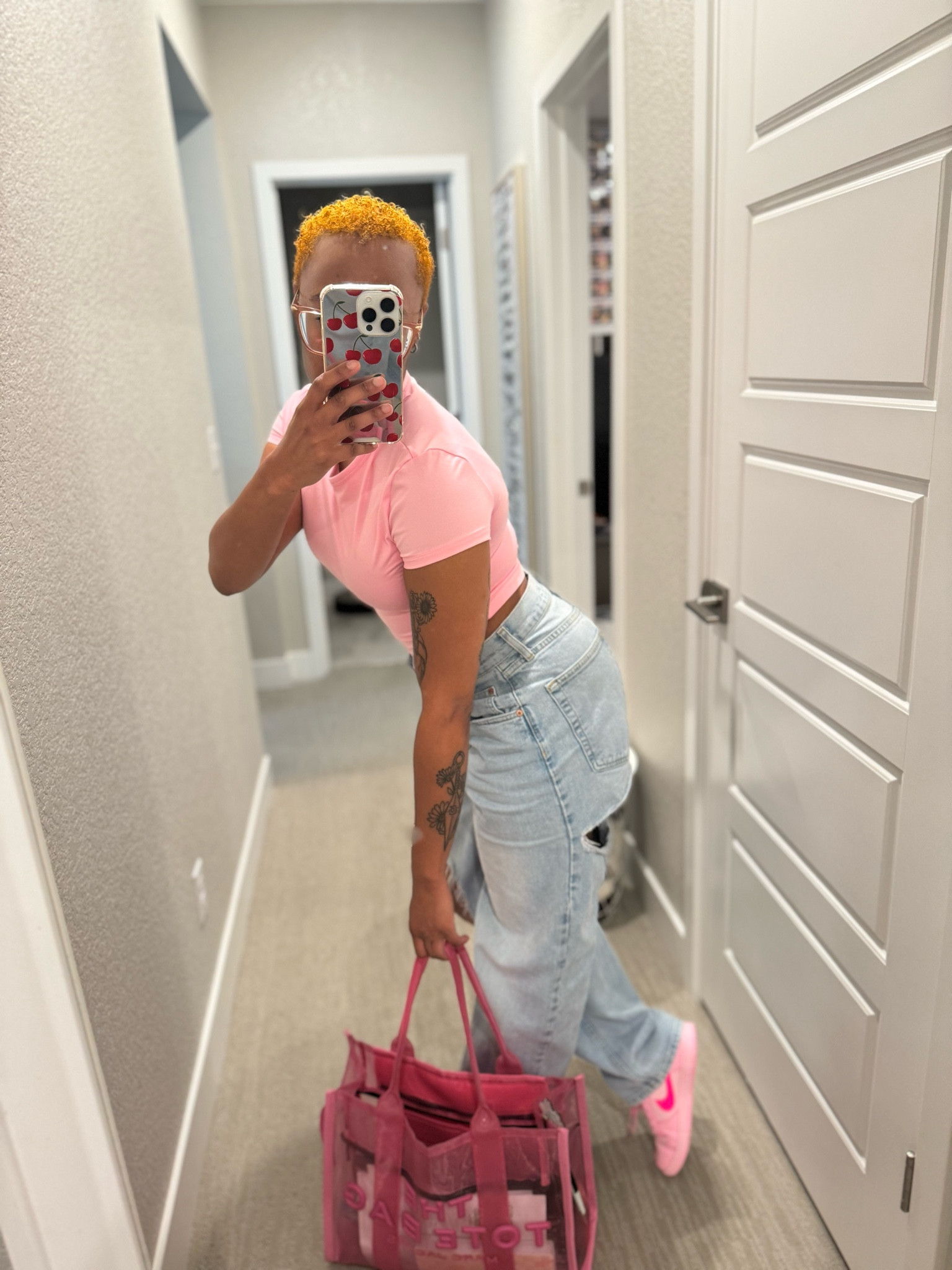 🌸 Spring is in the air 🌸

#marcjacobs #pink #student

#LTKSeasonal #LTKU #LTKItBag