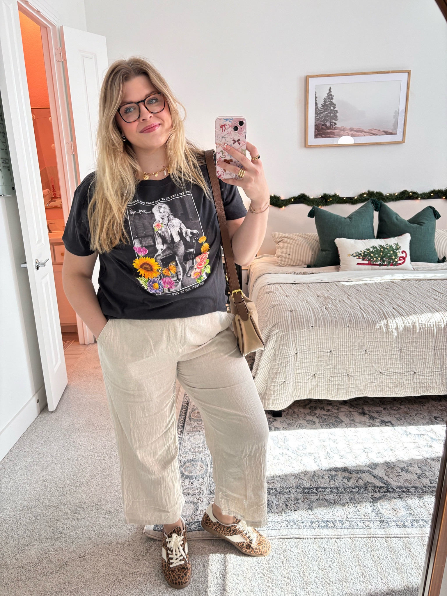 Fun mom outfit 

#LTKMidsize #LTKFindsUnder50 #LTKStyleTip