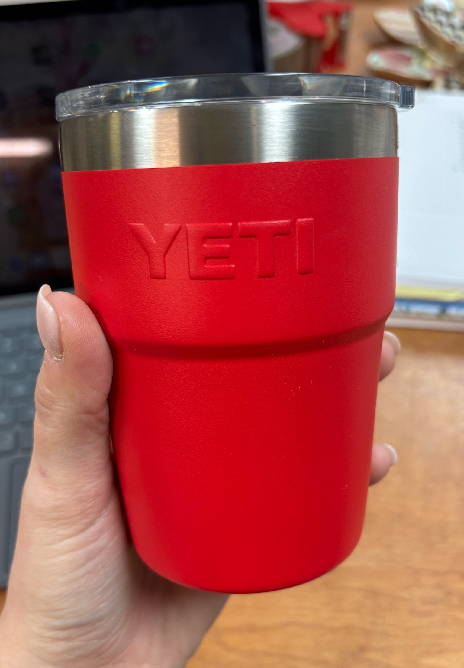 This is my FAVORITE travel mug!! It’s under $30 and dishwasher safe🤯 it keeps your coffee hot for hours and is the PERFECT size  

#LTKGiftGuide #LTKSeasonal #LTKHome