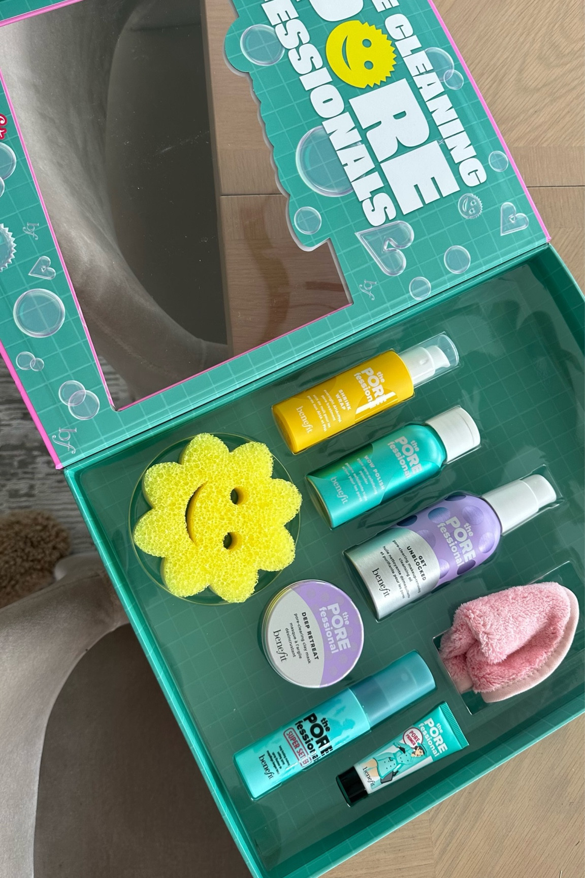 Benefit has some of my favorite pore targeted skincare ever! 

Skincare - skin routine - masks - self care - face routine 

#LTKfindsunder100 #LTKbeauty