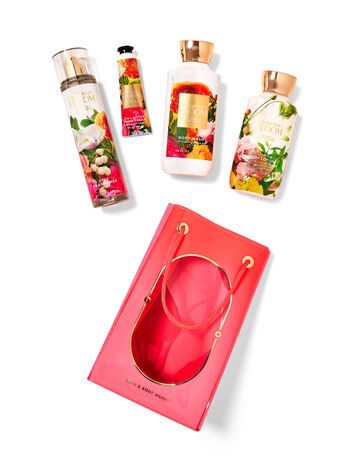 Brightest Bloom


Gift Bag Set | Bath & Body Works