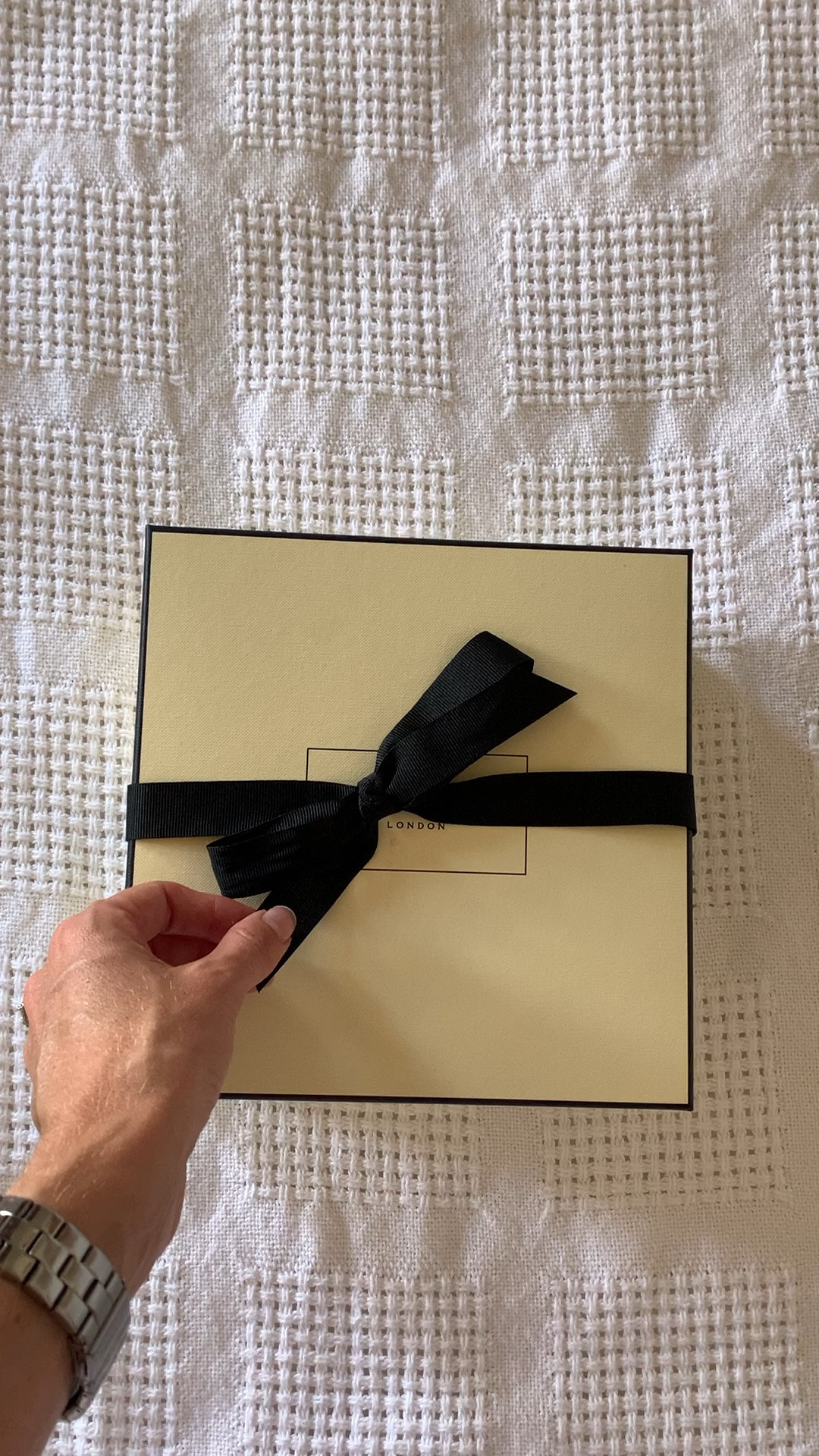 Jo Malone gifting

#LTKVideo #LTKbeauty #LTKSeasonal