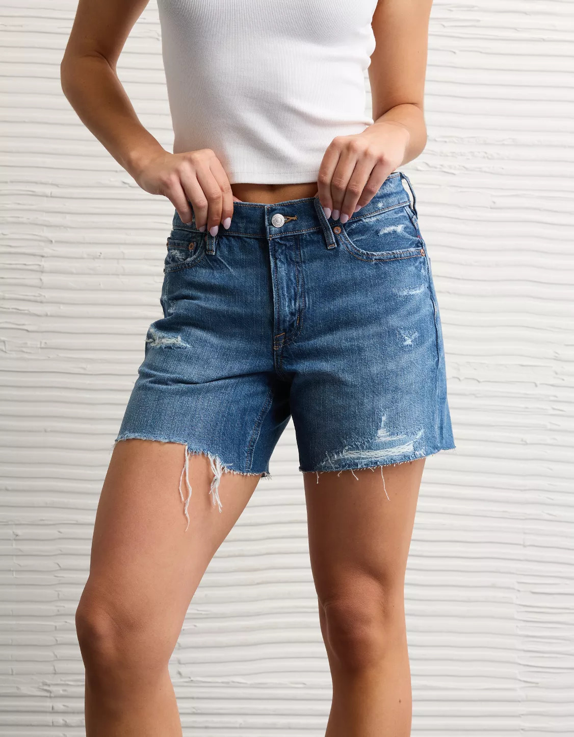AE 6" Strigid Super High-Waisted Relaxed Denim Short | American Eagle Outfitters (US & CA)