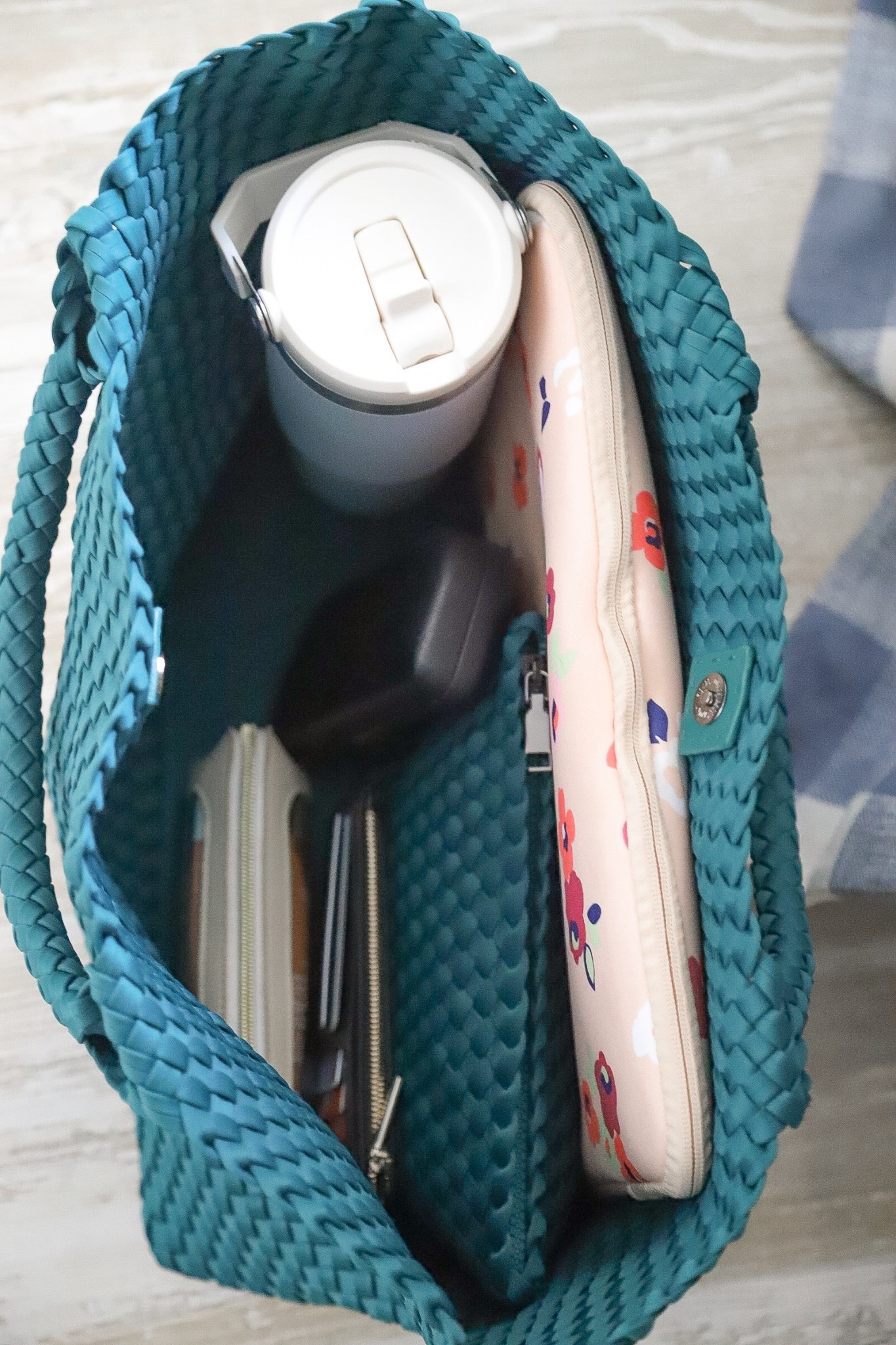 A work bag that holds it all and then some. 

#LTKootd #LTKmomlife #LTKgrwm