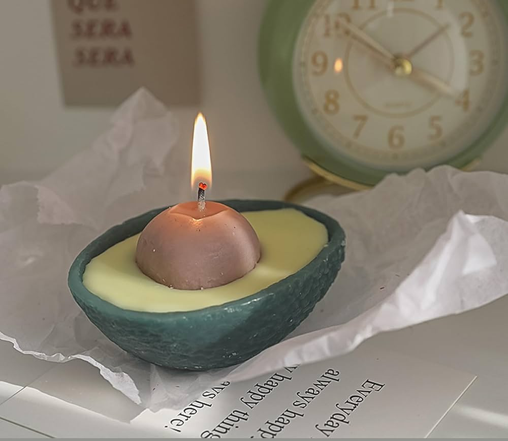 Avocado Shaped Scented Candle,90G Aroma Soy Wax Decorative Candle for Table Photo Prop Birthday,P... | Amazon (US)