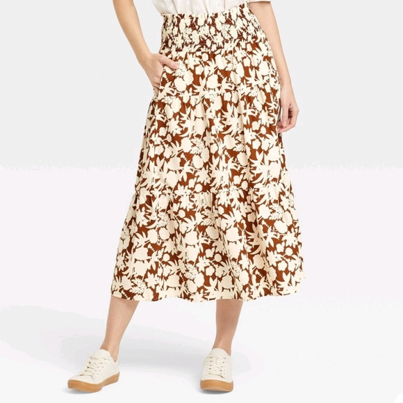 Universal thread Garter maxi skirt in Floral Rust color M | Poshmark