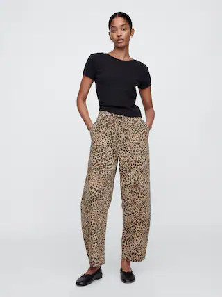 Mid Rise Soft Pull-On Barrel Jeans | Gap Factory
