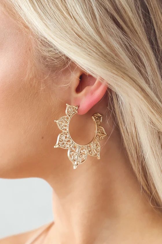 Mullen Gold Hoop Earrings | Lulus