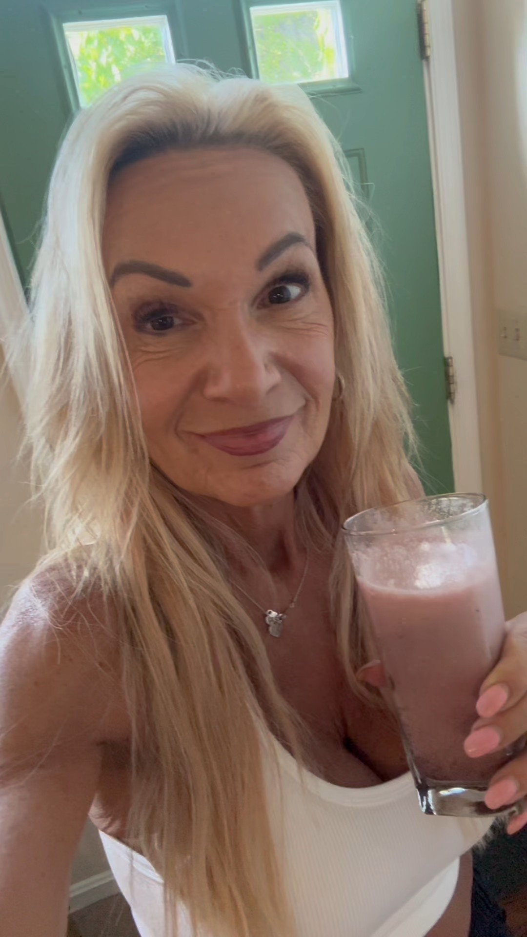 one cup frozen cherries, one scoop vanilla whey with creatine, one scoop vanilla collagen with Tremella, water to blend

33 grams protein, 270 calories

xoxo
Elizabeth 




#LTKHome #LTKActive #LTKOver40