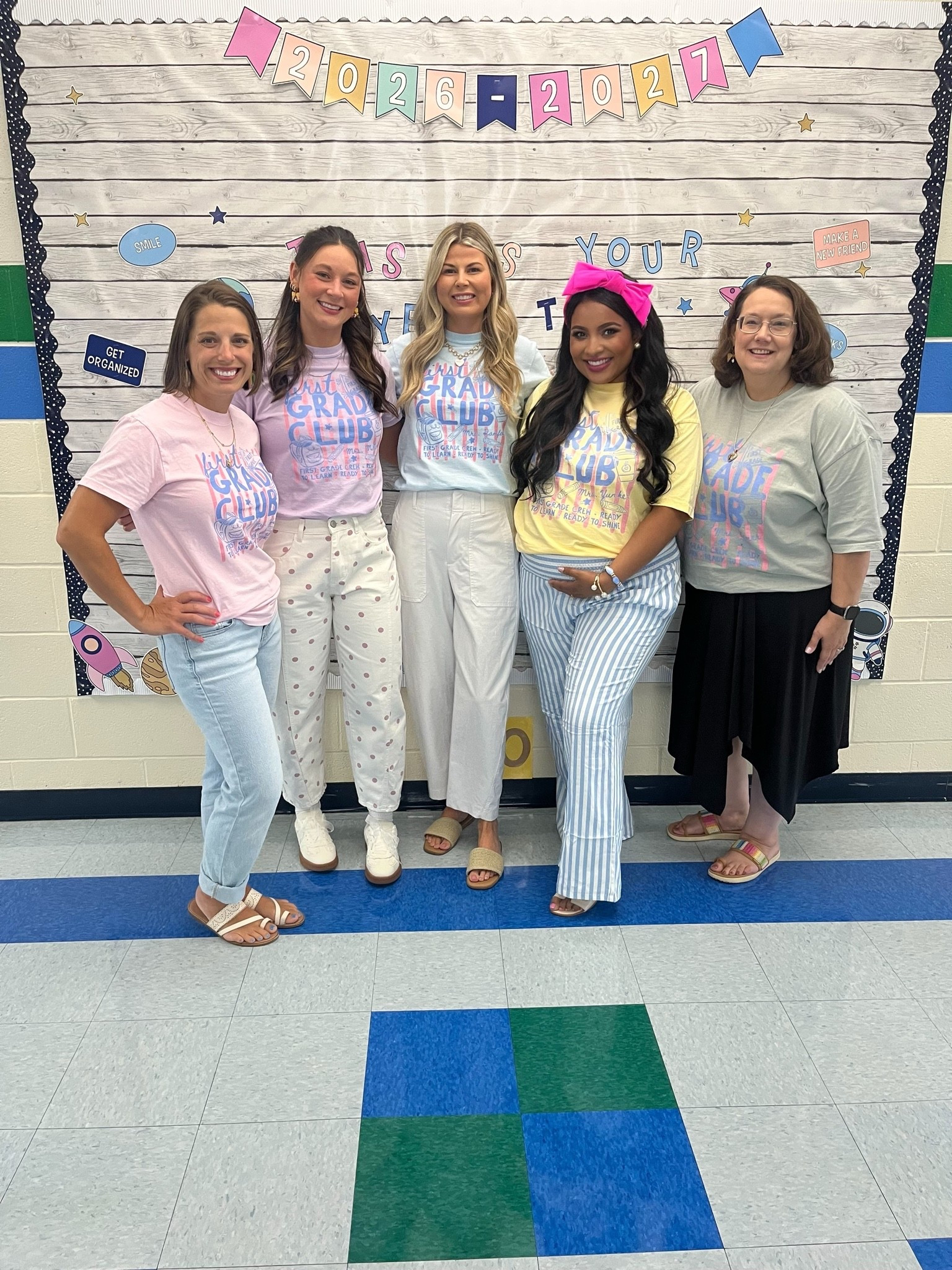 FIRST DAY of FIRST 🍎✏️🎉

outfit was so breathable and comfy for this momma to be 

Tee// Etsy 
Pants// Amazon 
Jewelry// Amazon and Shein 
Shoes/ Shein 
Bow// Brianna Cannon 
#LTKTeacher 
#LTKBackToSchool
#LTKMommaToBe

#LTKmomlife #LTKgrwm #LTKootd