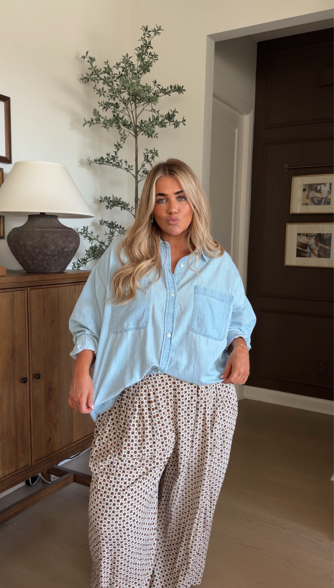 @Aerie the comfiest pants 🤎 XL in both top and bottoms

#LTKSaleAlert #LTKMidsize