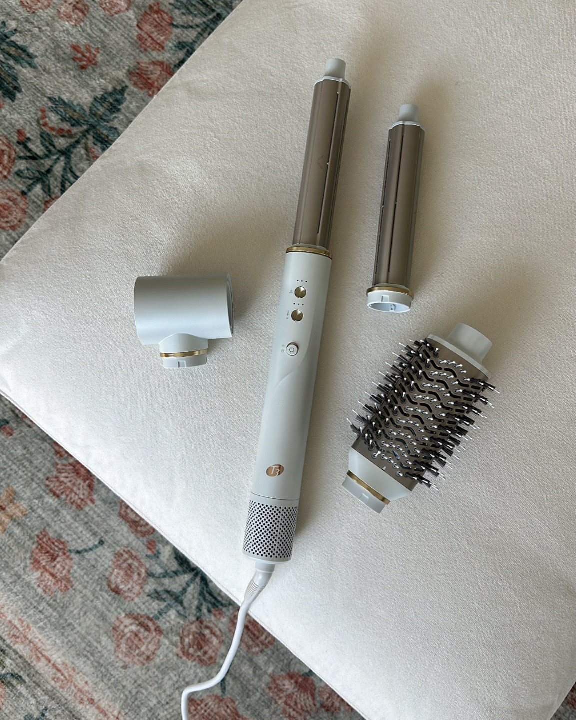 new hair styling tool and it’s a 10/10! it’s powerful and actually holds my curls unlike any other hot air tool 🫶🏼✨ 

#LTKBeauty