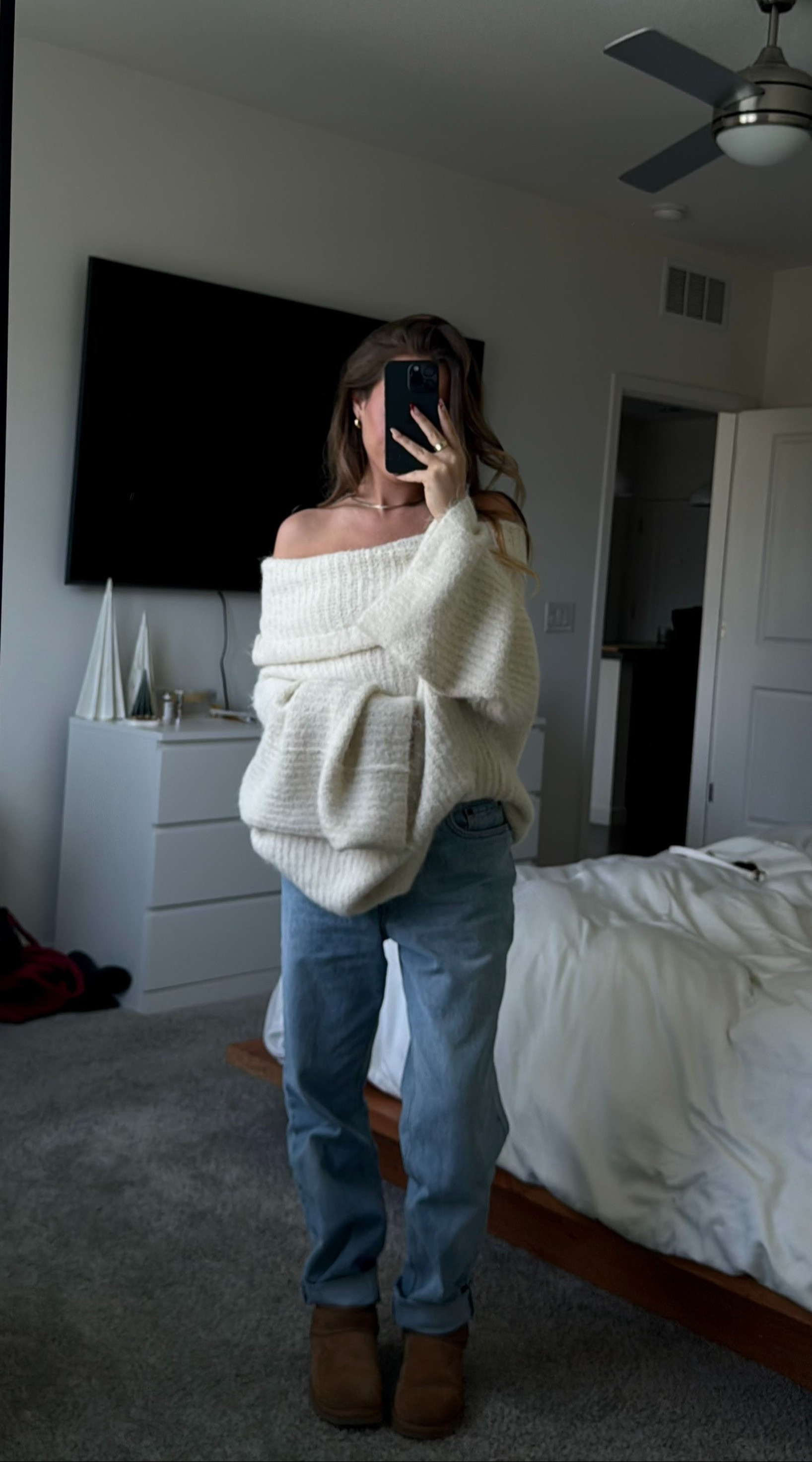 Oversized knits kind of day 

#winterstyle #cozyoutfit #ltkfinds #neutralstyle #outfitinspo #everydaystyle 

 #LTKSeasonal