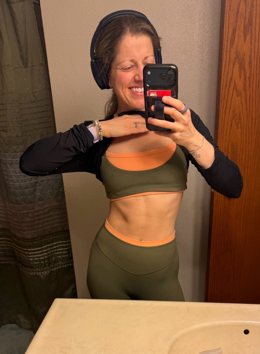 This set 😍😍😍
The bra is sold out 😭 BUT leggings are still a go!



#LTKActive #LTKfitnessgoals #LTKootd