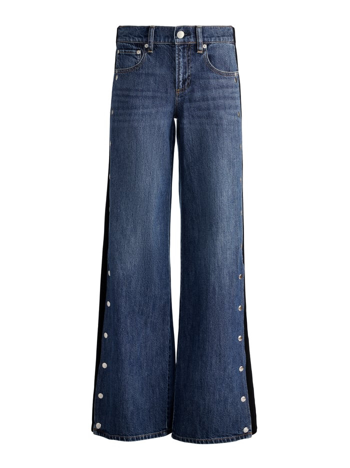 AMAZING SNAP JEAN | Alice + Olivia