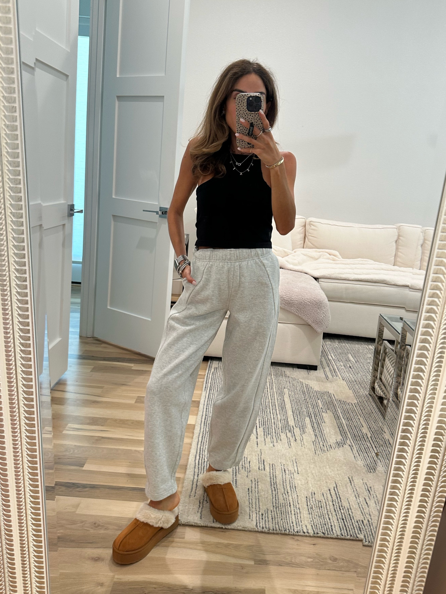 Black tank size 4 lululemon grey barrel jogger size xxs 
Fall outfit idea 

#LTKFindsUnder100 #LTKFindsUnder50