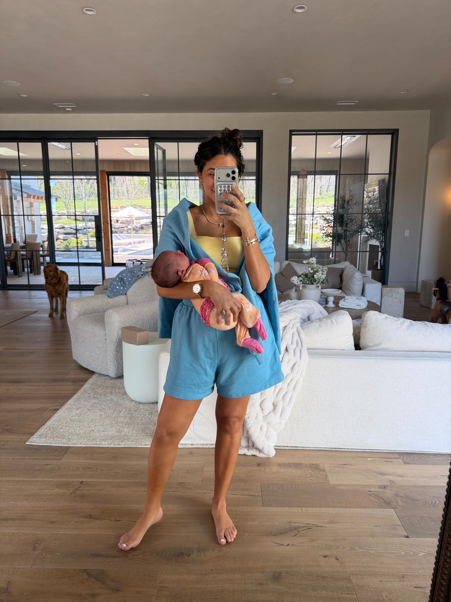 Sunday sweats🩵
Top: m/l
Bottoms: m/l

Dressupbuttercup.com #dressupbuttercup #dederaad


#LTKdayinmylife #LTKmomlife #LTKgrwm