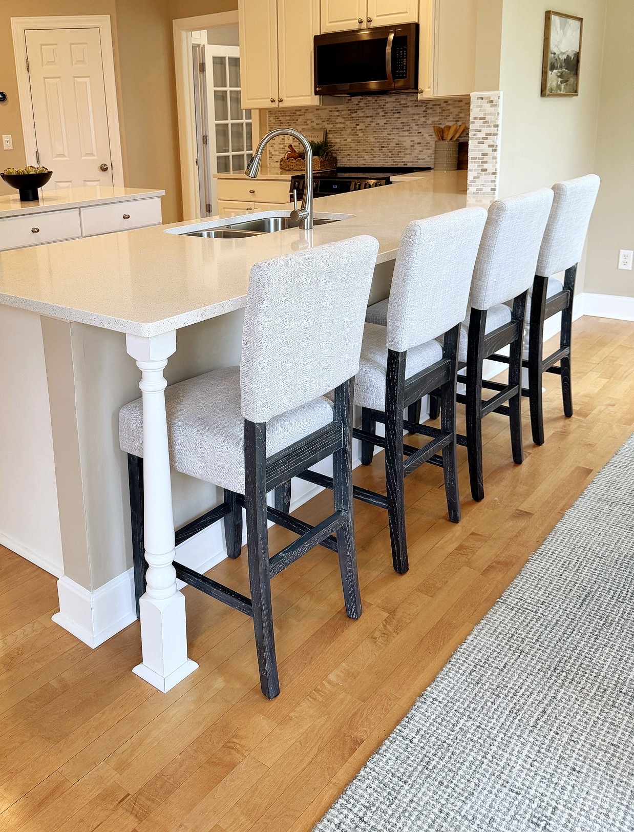 The right kitchen island seating can completely transform the look and feel of a kitchen🤍 
On sale. #Amazon Linked below. 
bar stools, kitchen seating, kitchen island

#LTKHome #LTKSaleAlert #LTKSeasonal